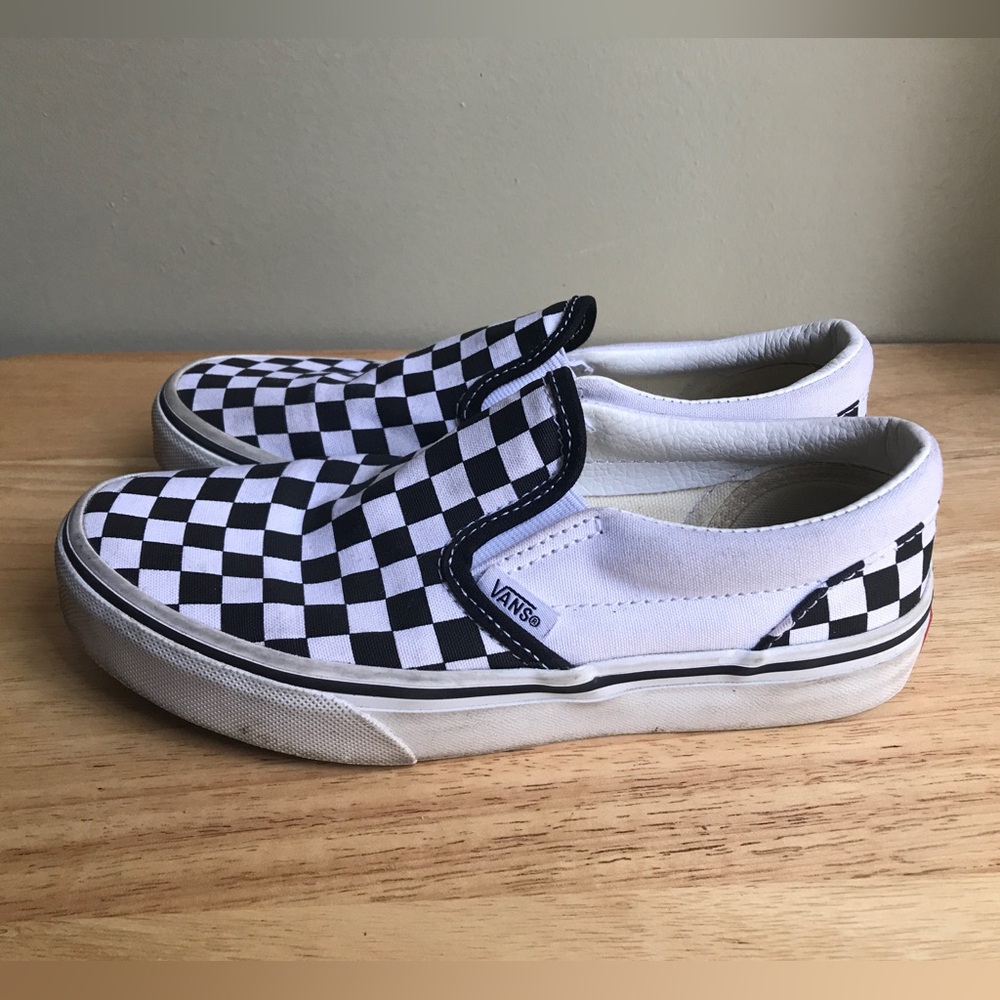 VANS Slip Checkerboard Canvas Shoes Black/White Size: US Kids 3.0 EUR 34 CM 21